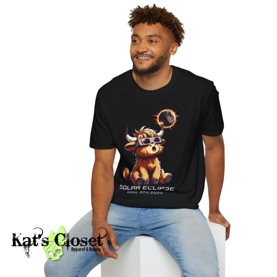 Furry Cow Wearing Eclipse Glasses Unisex T - Shirt