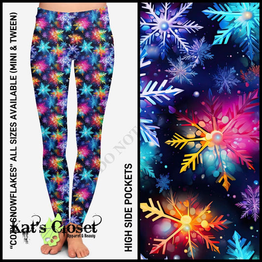 RTS - Cozy Snowflakes Leggings with High Side Pockets & CAPRIS