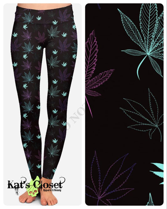 RTS - Stencil Leaves Leggings with High Side Pockets & CAPRIS