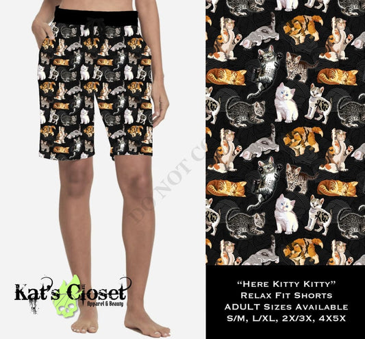 Here Kitty Relaxed Fit Shorts SHORTS
