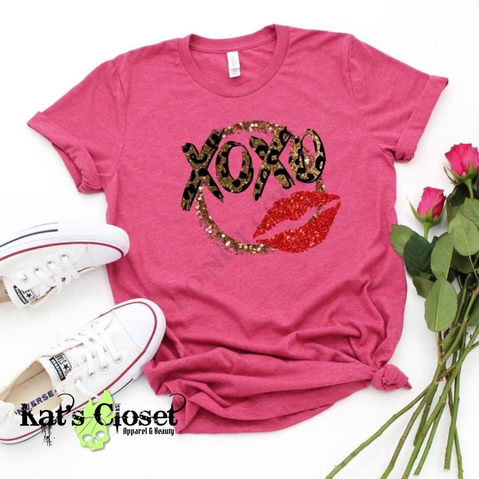 XOXO Lips Valentine’s T-Shirt MWTTee
